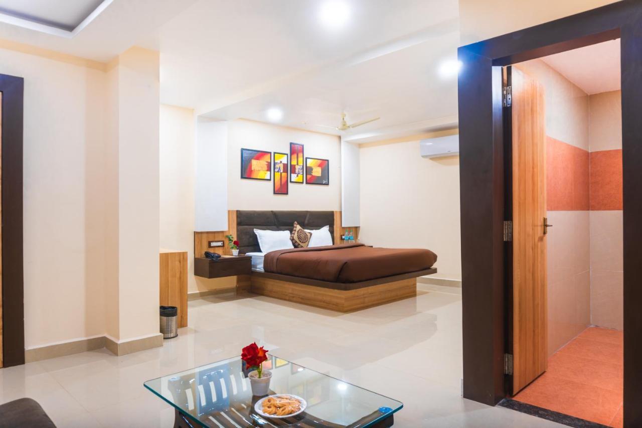 Geet Kavya Inn ボーパール エクステリア 写真