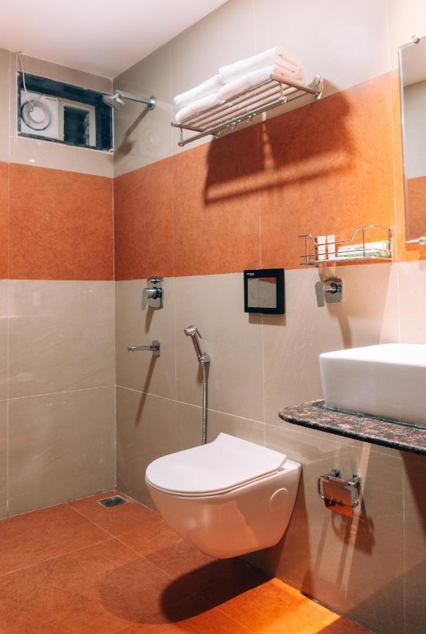 Geet Kavya Inn ボーパール エクステリア 写真
